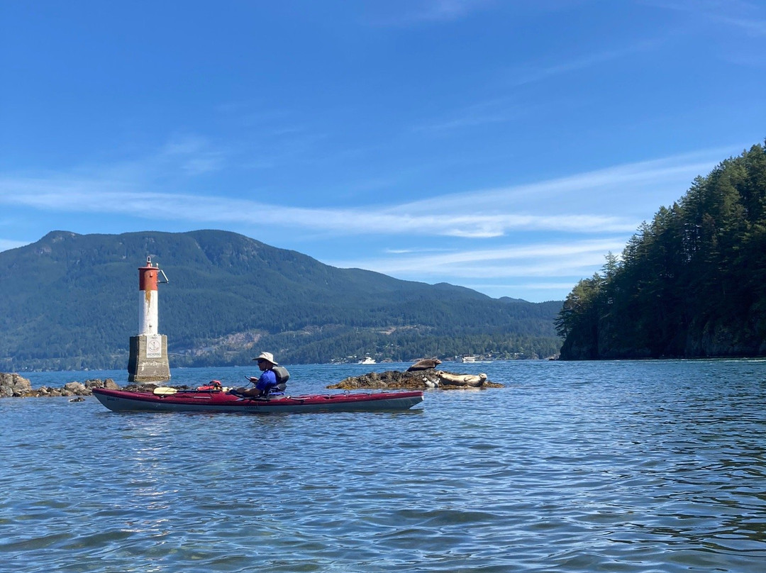 Bowen Island Sea Kayaking景点图片
