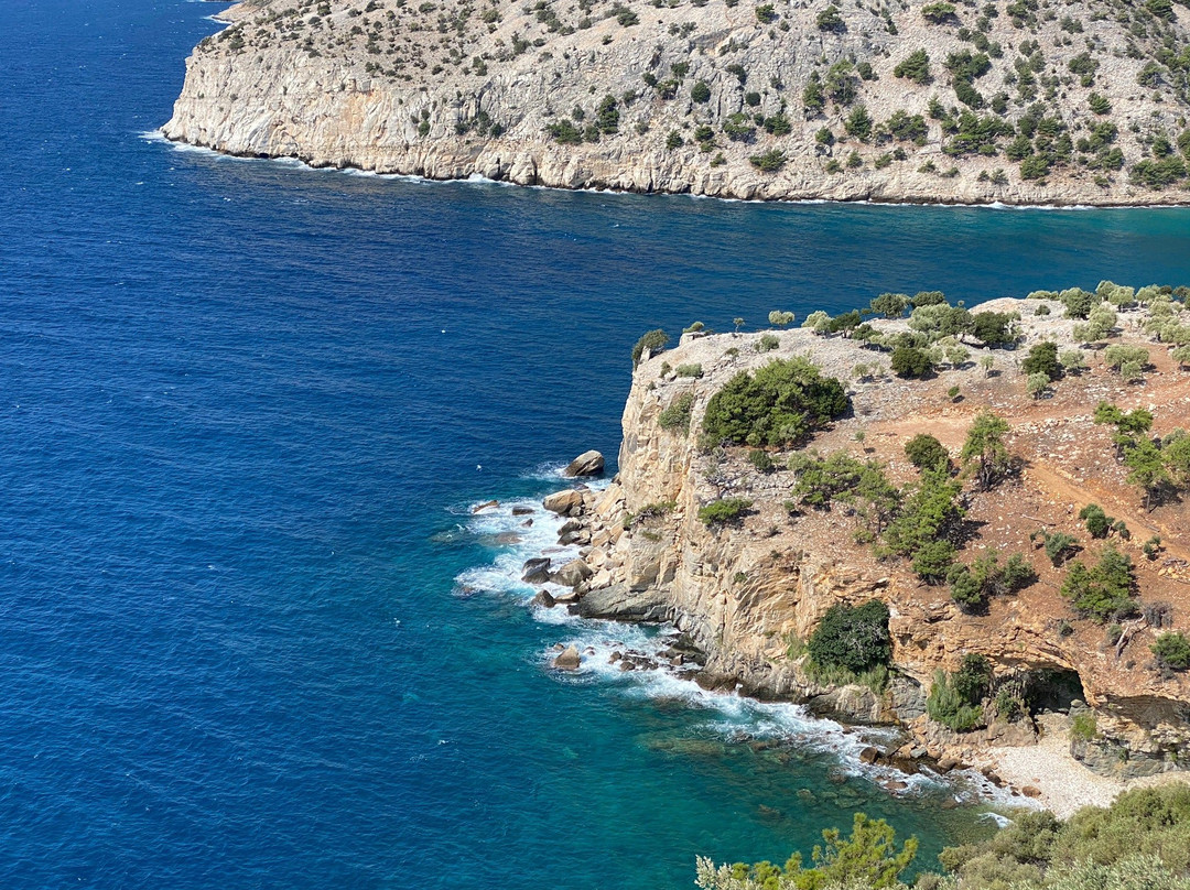 Iera Moni Archaggelou Michail-Thassos Town (Limenas)必去景点