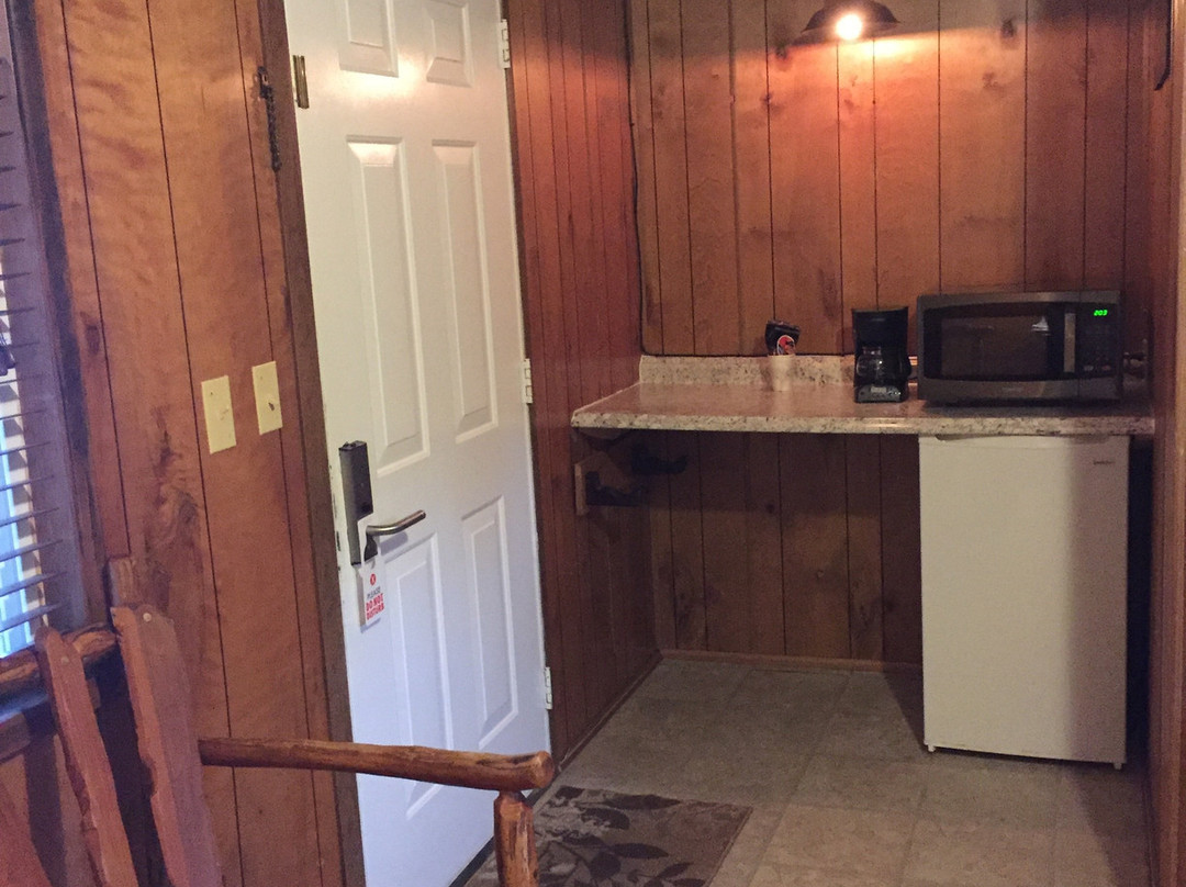 Lone Fir Resort主图