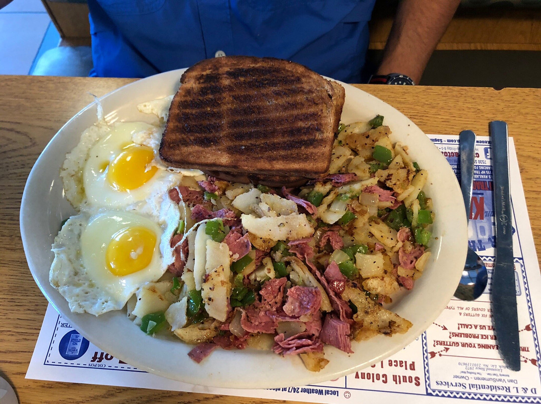 Tonys Fashion Square