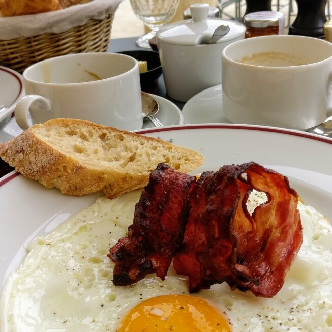 后角堡酒店主图