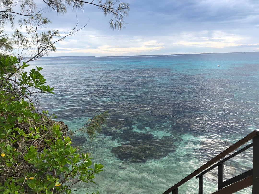 Baie de Jinek-Lifou必去景点