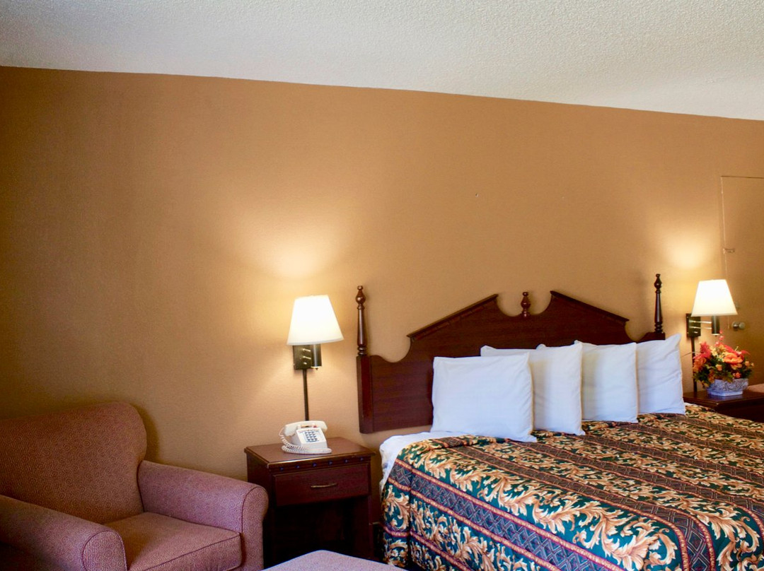 Relax Inn Monroe主图