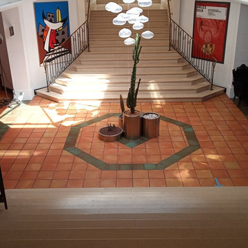 Hotel Arles Plaza主图