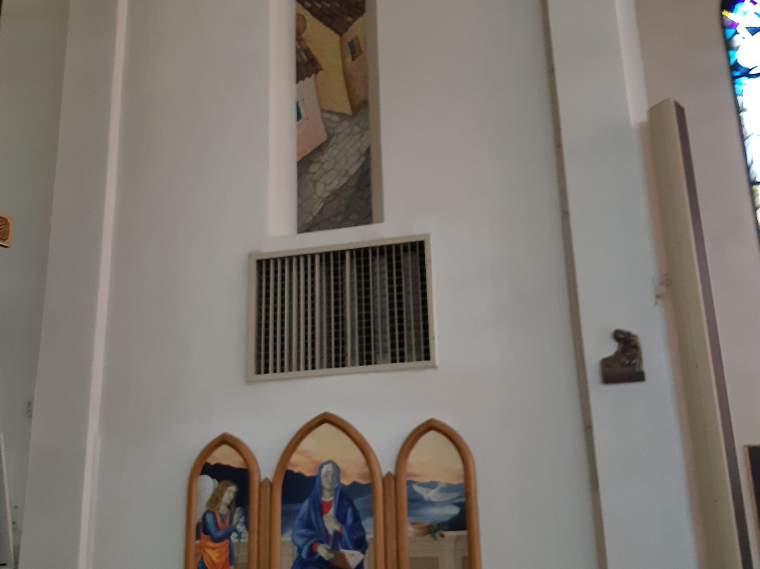 Chiesa di S. Salvatore e S. Teresa di Gesù Bambino景点图片