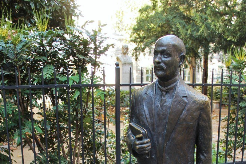 Statua di Italo Svevo-的里雅斯特必去景点