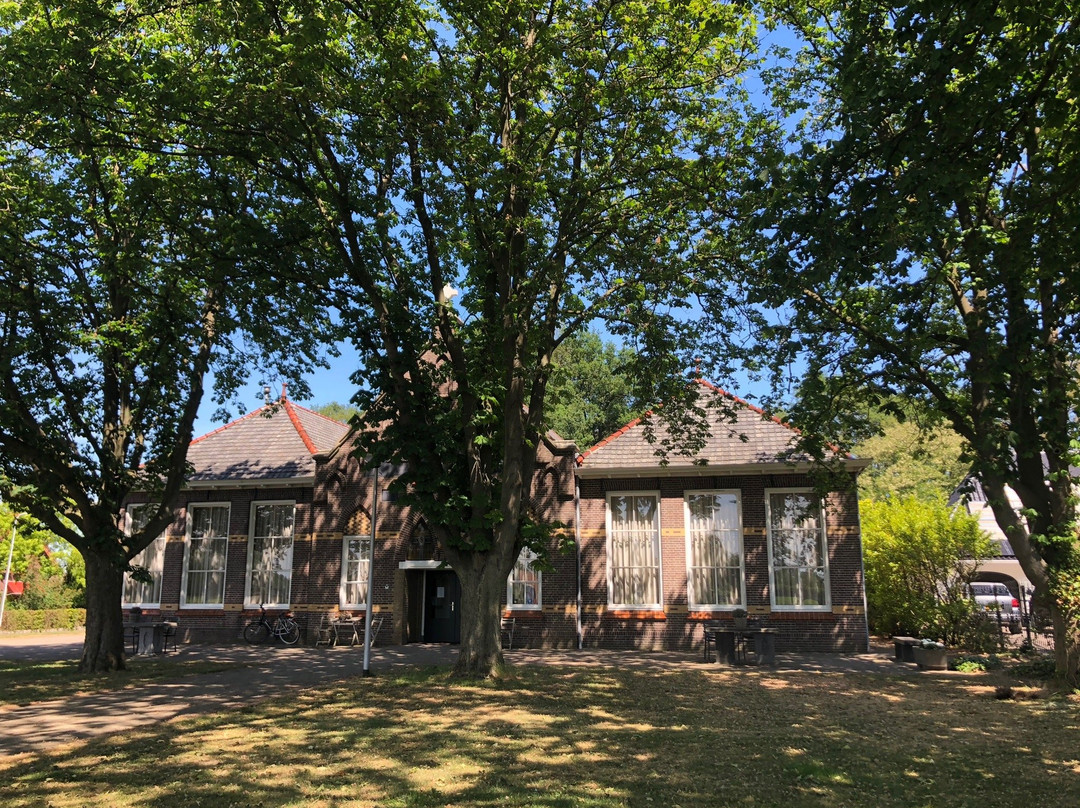 Bed & Breakfast De Oale School主图