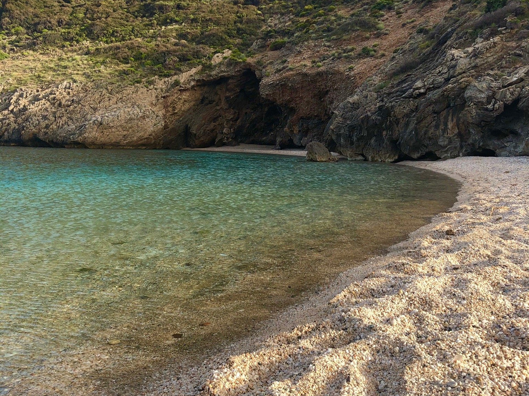 Armyrichi Beach-Mesochoria必去景点