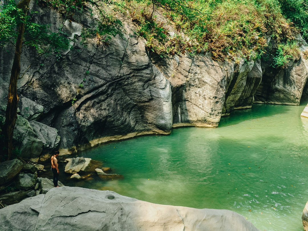 HIGHLIGHT TOURS AND TRAVEL-万隆必去景点