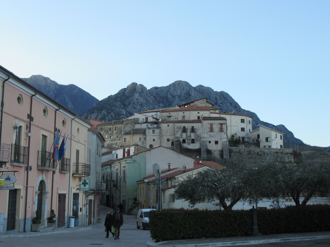 Borgo antico-Scapoli必去景点