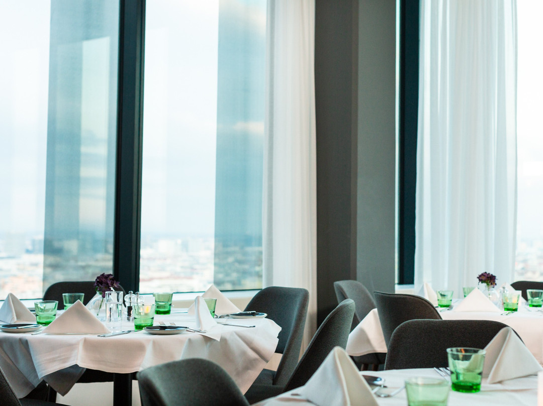 Twenty Two Restaurant主图