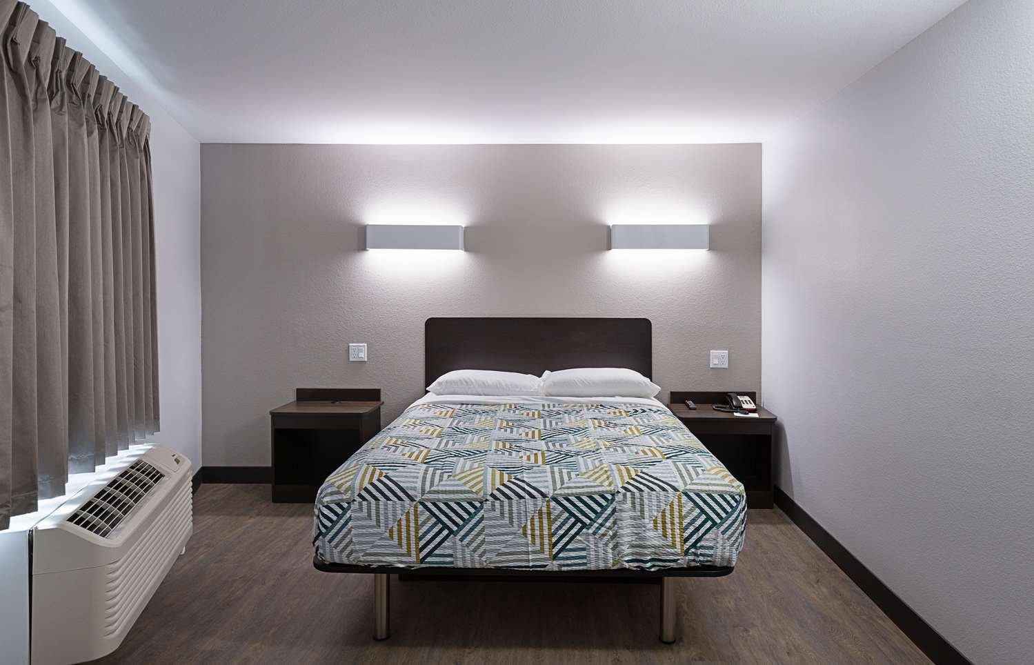 Motel 6 Show Low, AZ-官方