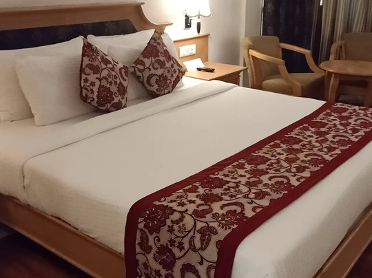 SP辉煌岁月酒店主图