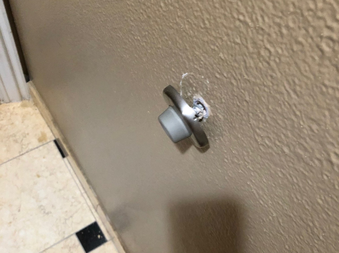 Marinwood Inn & Suites主图