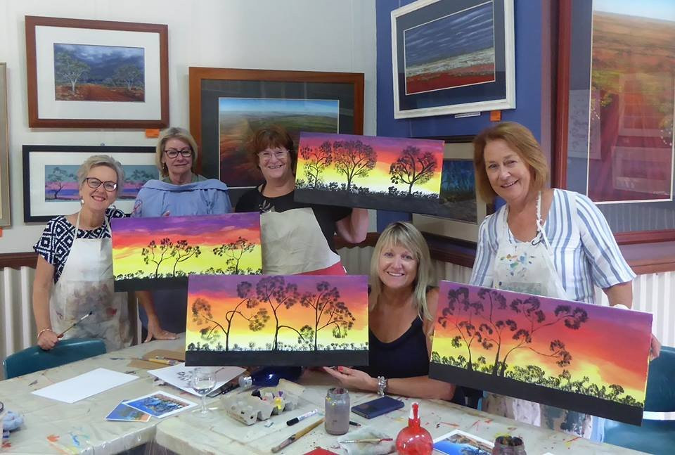 Back O' Bourke Gallery-North Bourke必去景点