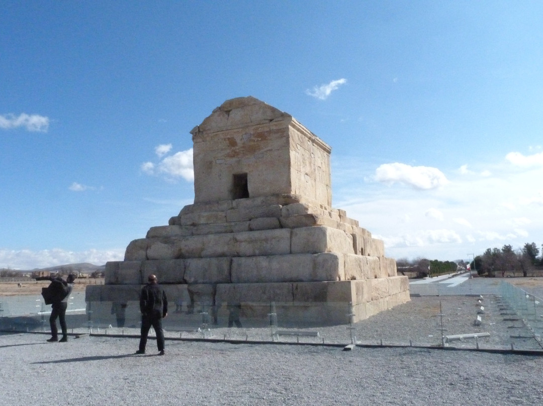 Tomb of Cyrus景点图片