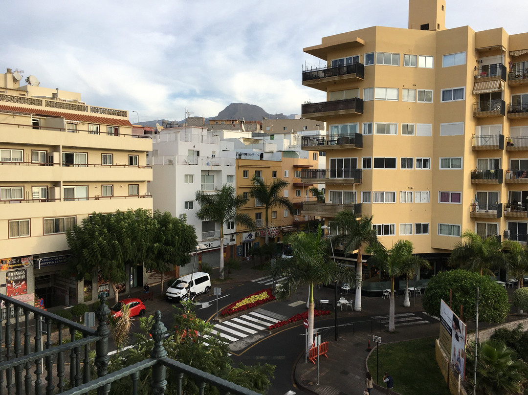LABRANDA Reveron Plaza主图