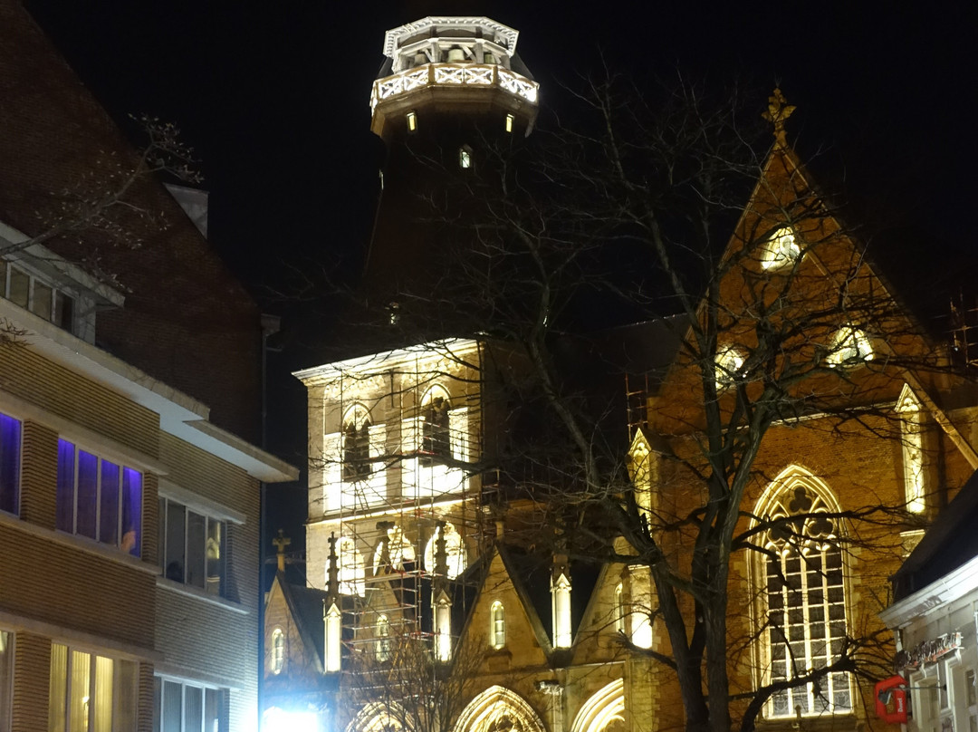 St. Quentin Cathedral景点图片