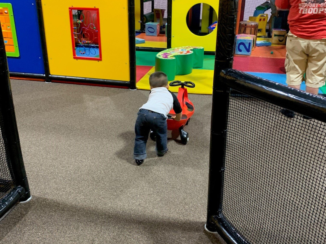 BumbleBee Play Cafe-埃尔金必去景点