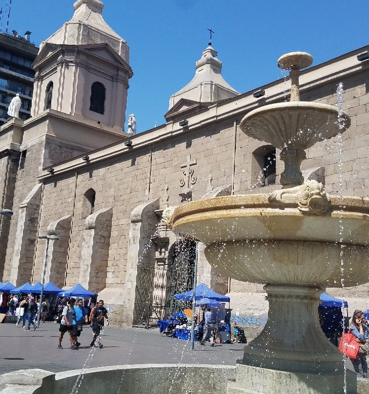 Iglesia de Santo Domingo-圣地亚哥必去景点