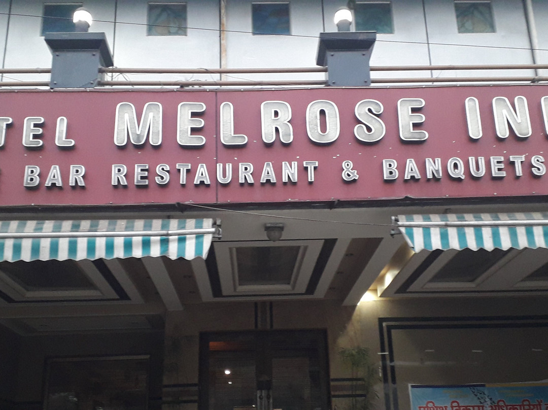 Hotel Melrose Inn主图