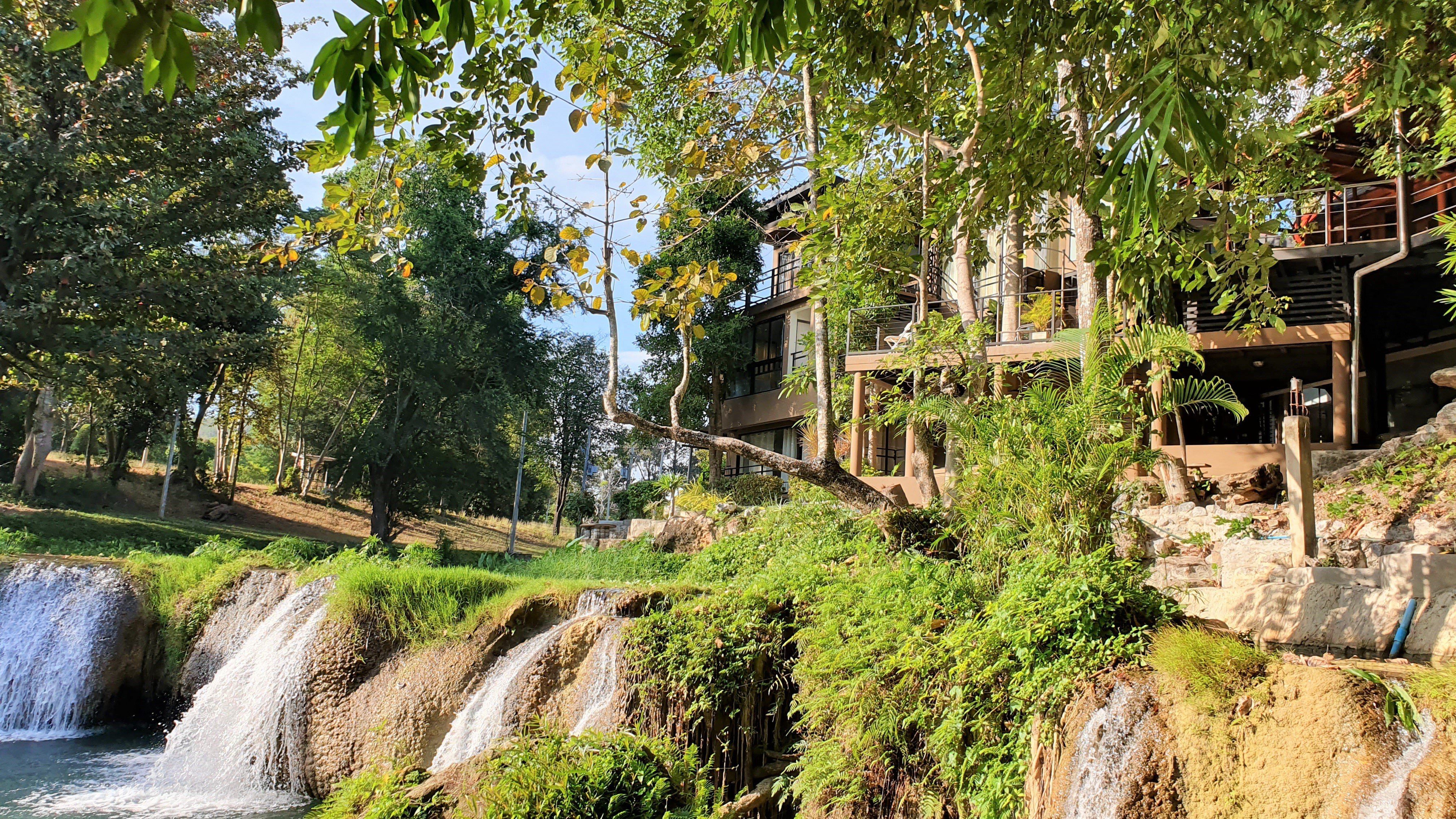 The Waterfall Resort-官方