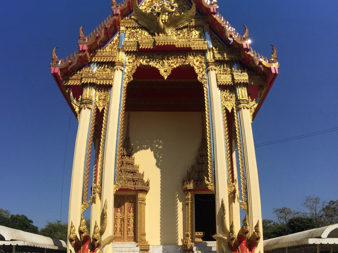 Ang Thong Provincial City Pillar Shrine-红统必去景点