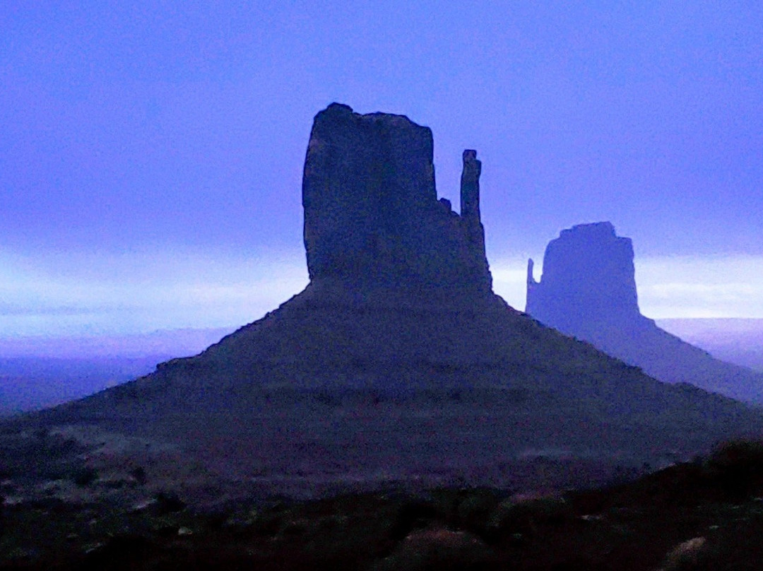 Simpson's Trailhandler Tours-纪念碑公园必去景点