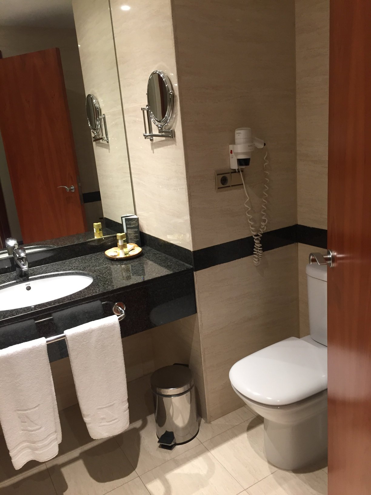 圣拉萨罗欧洲之星酒店-浴室