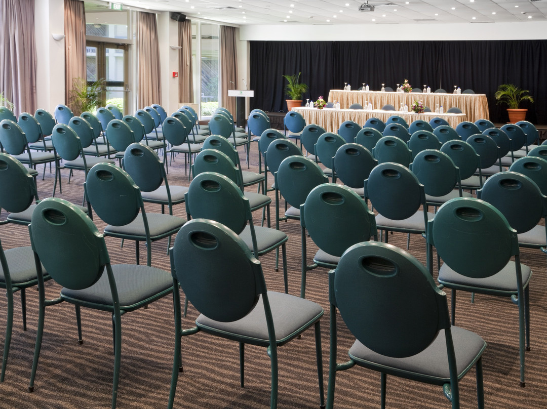 苏瓦假日酒店主图