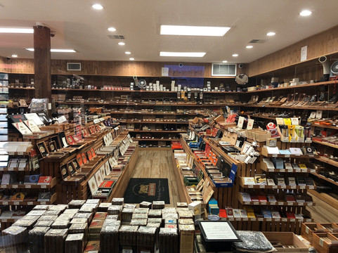 Las Vegas Cigar Outlet-拉斯维加斯必去景点