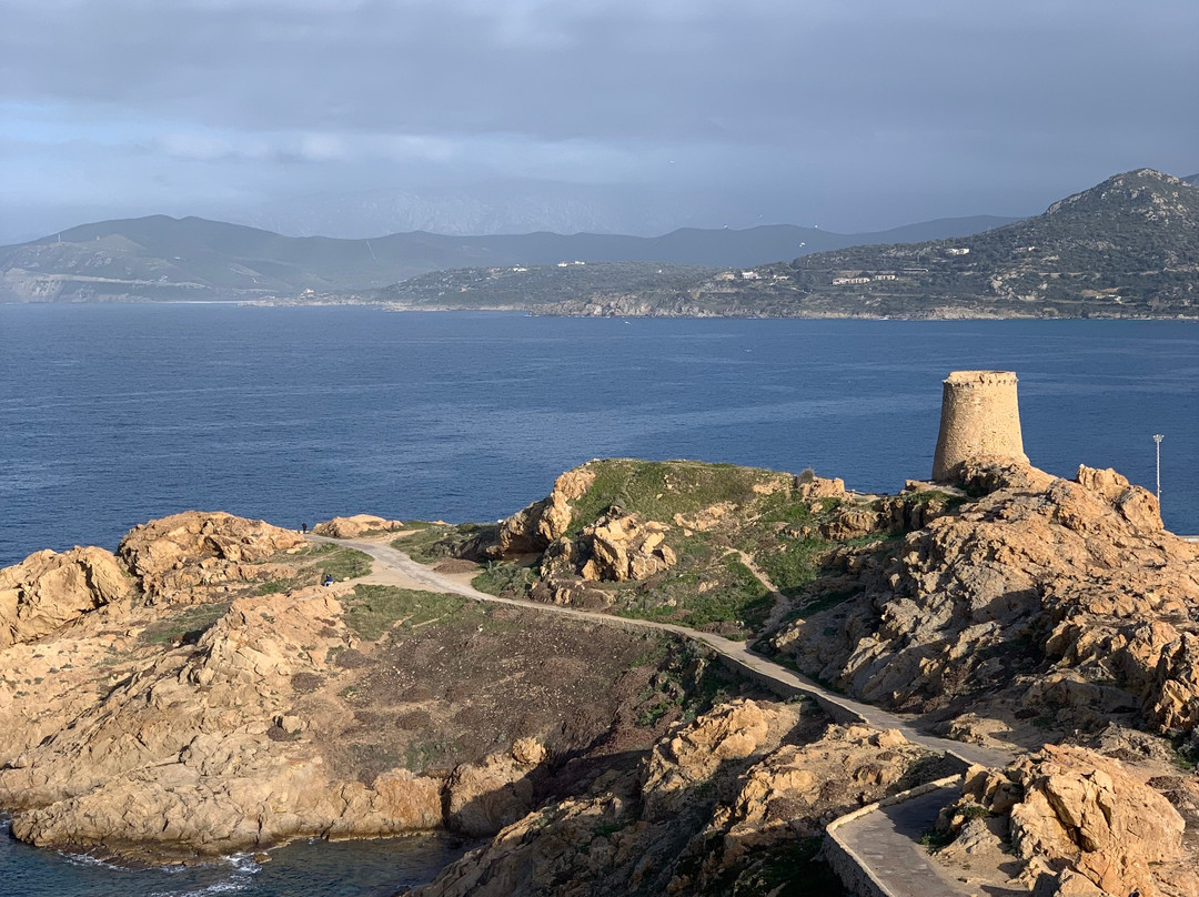 Phare de la Pietra-Ile Rousse必去景点