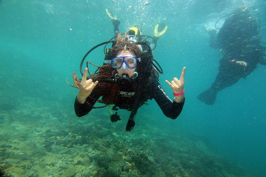 Pontal do Atalaia Oficial-阿拉伊阿尔港必去景点