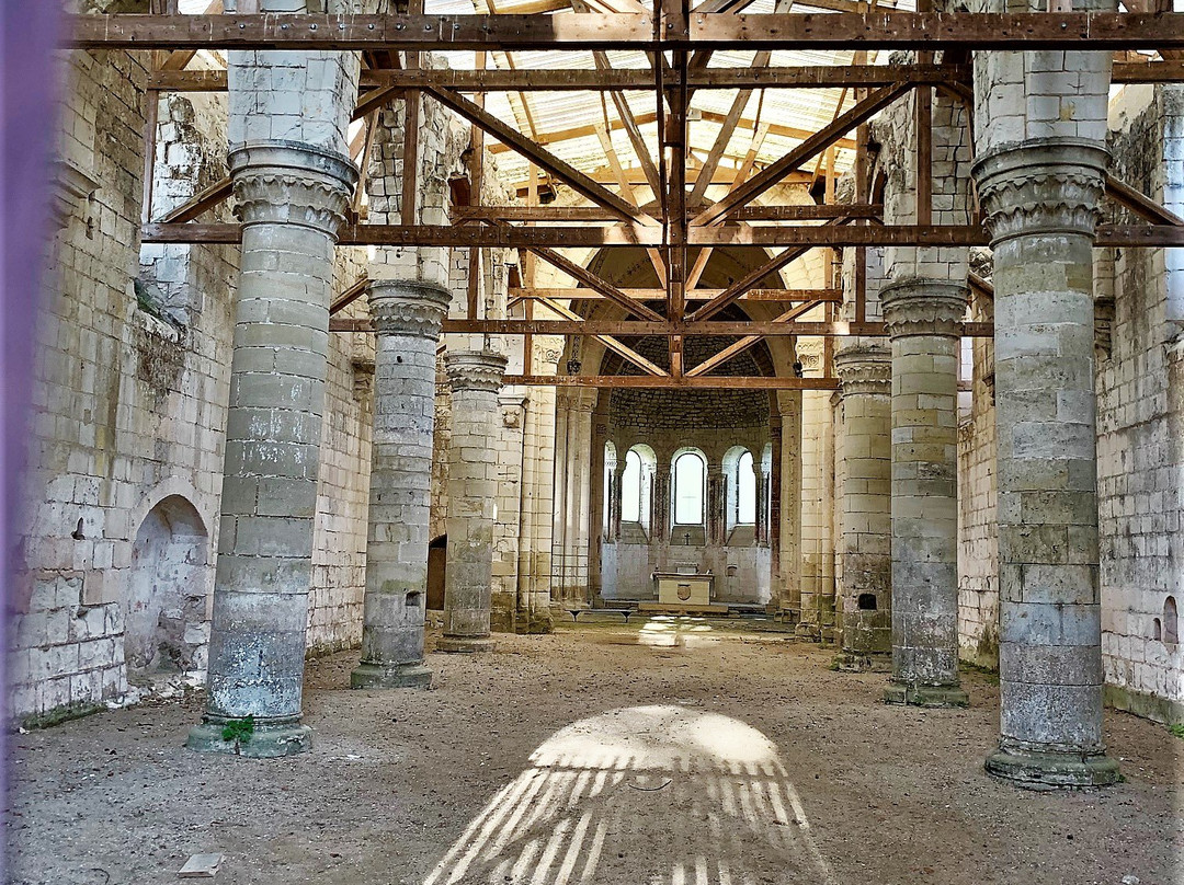 Ancienne abbaye Notre-Dame d'Aigues-Vives-Faverolles-sur-Cher必去景点