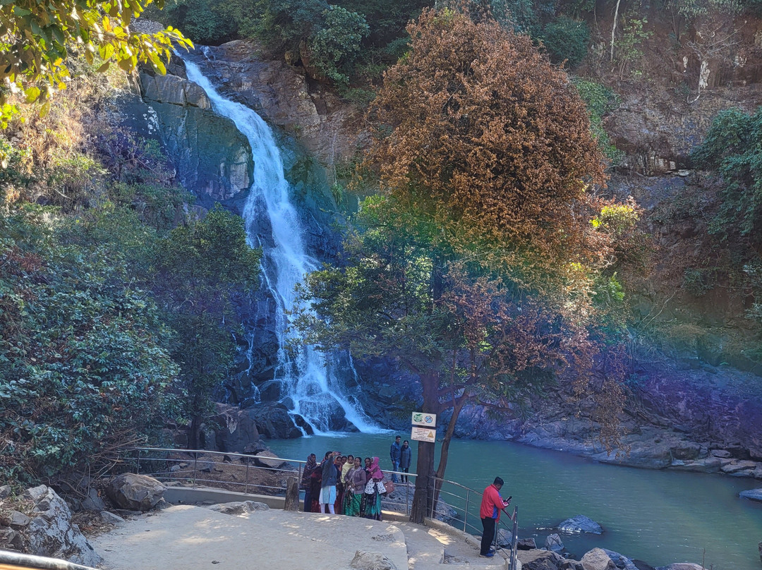 Uski Water Fall景点图片