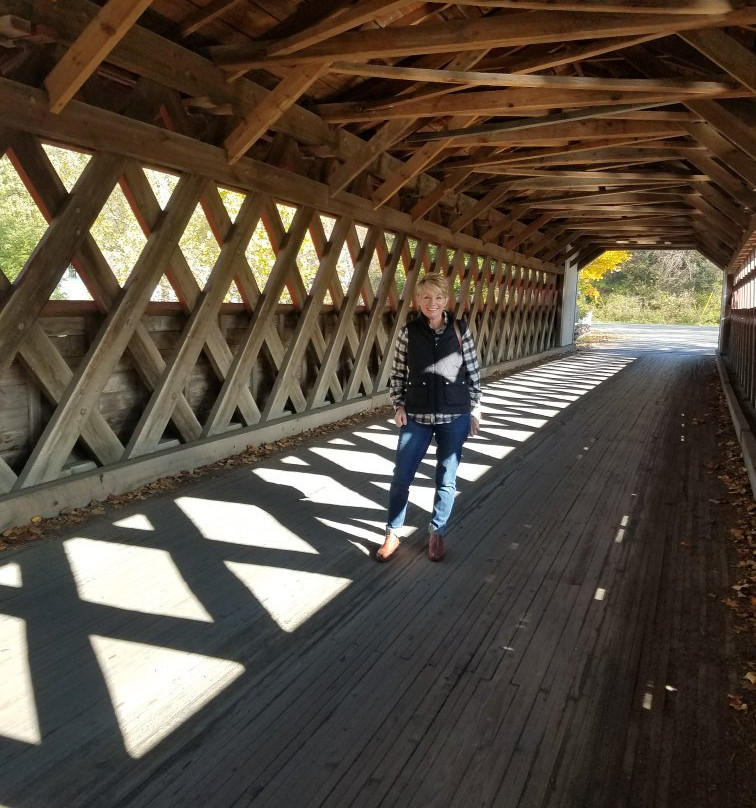 Burt Henry Covered Bridge-本宁顿必去景点