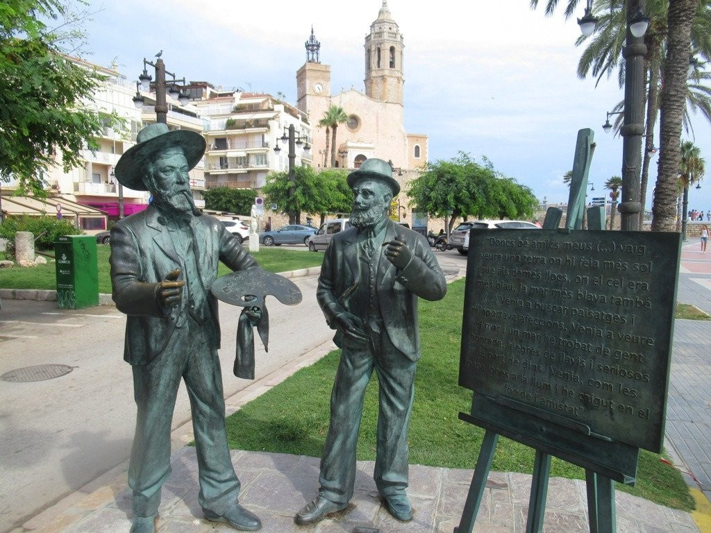 Estatuas de Santiago Rusinol y Ramon Casas-锡切斯必去景点