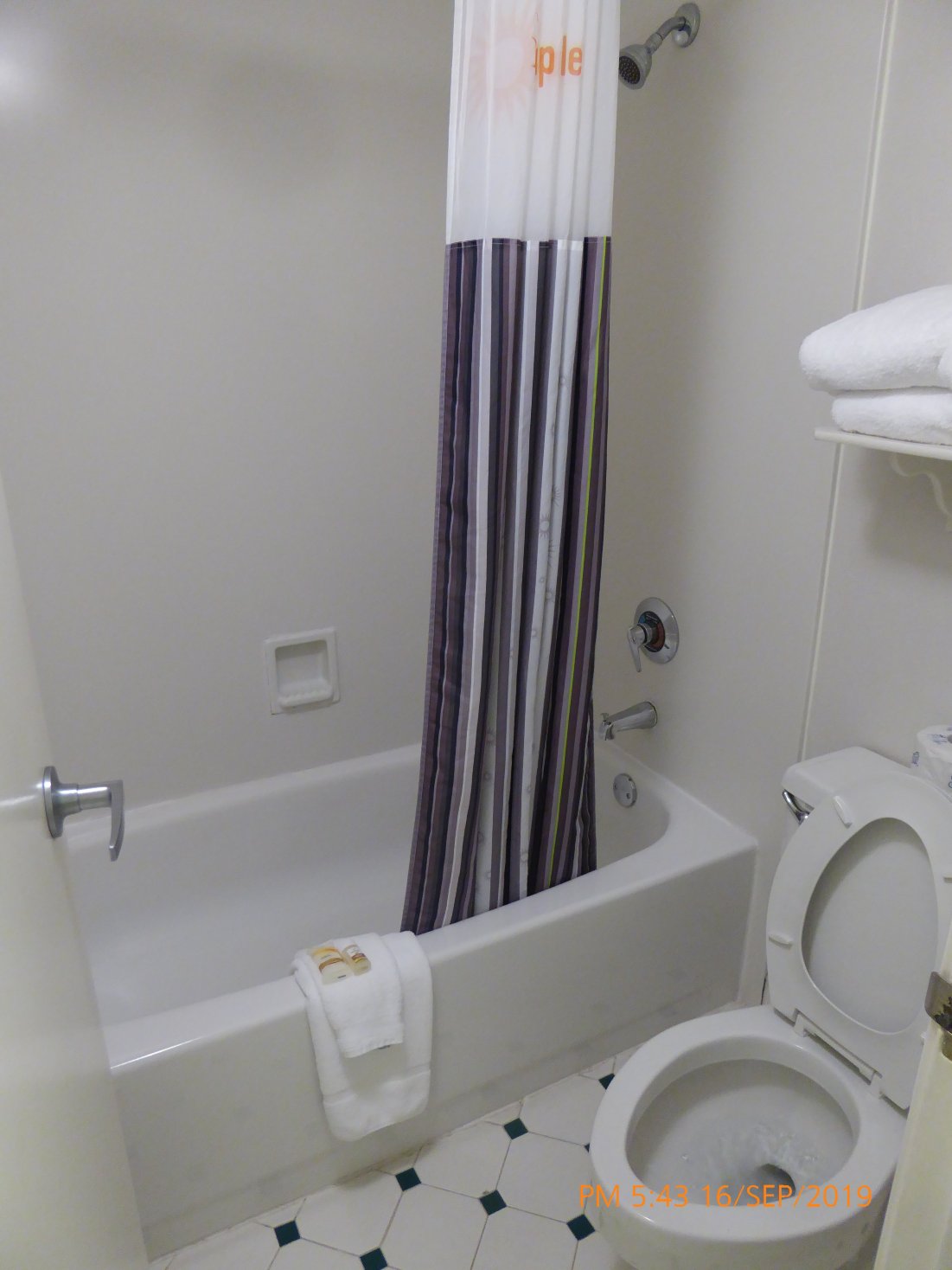 哥伦布机场区拉昆塔温德姆酒店-浴室