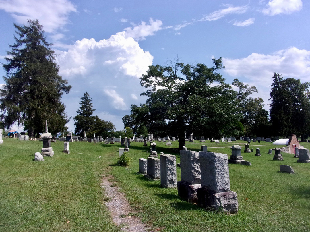 Elmwood Cemetery景点图片