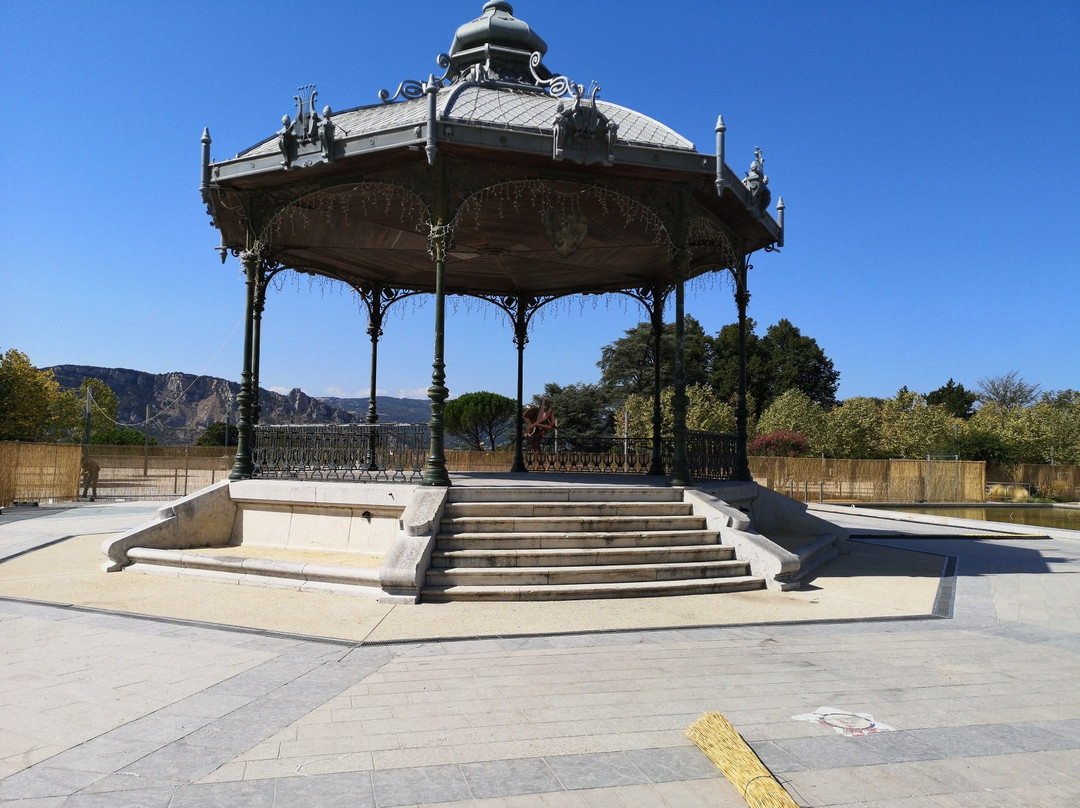 Champ de Mars景点图片