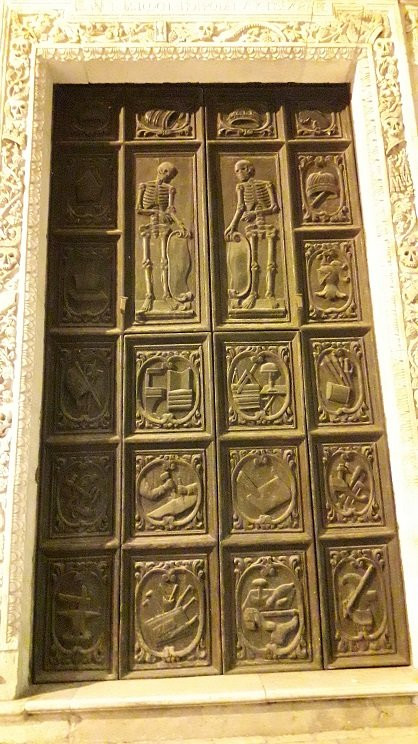 Chiesa di Santa Maria del Suffragio detta del Purgatorio-莫诺波利必去景点