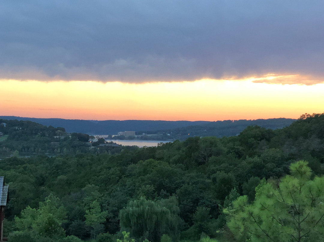 Hilton Grand Vacations Club Wilderness Club at Big Cedar Ridgedale主图