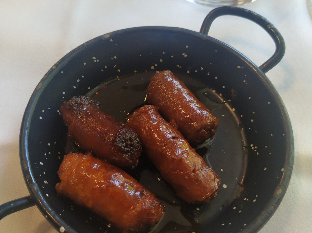 纳瓦拉女王布兰卡酒店主图