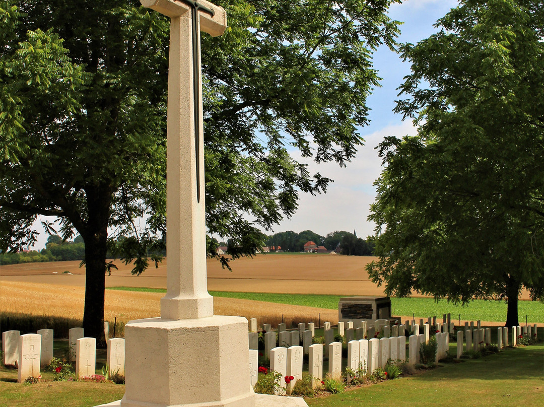 Peake Wood Cemetery景点图片