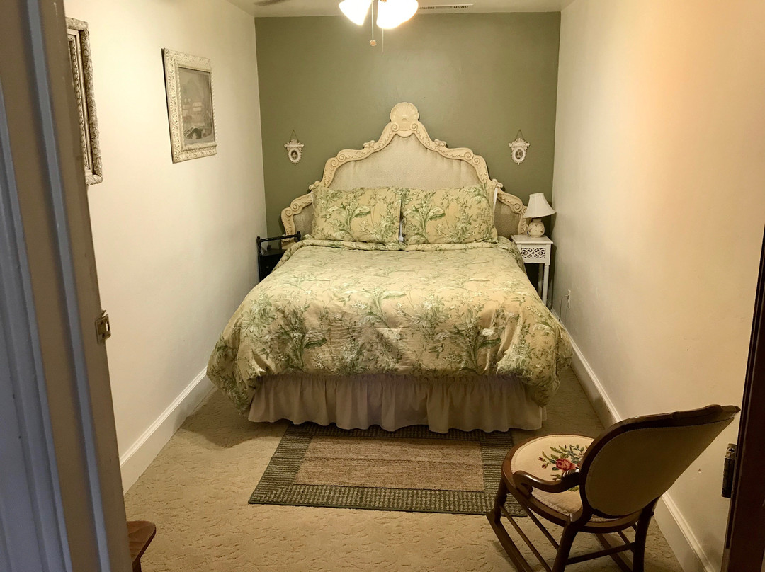 The Jamestown Hotel主图