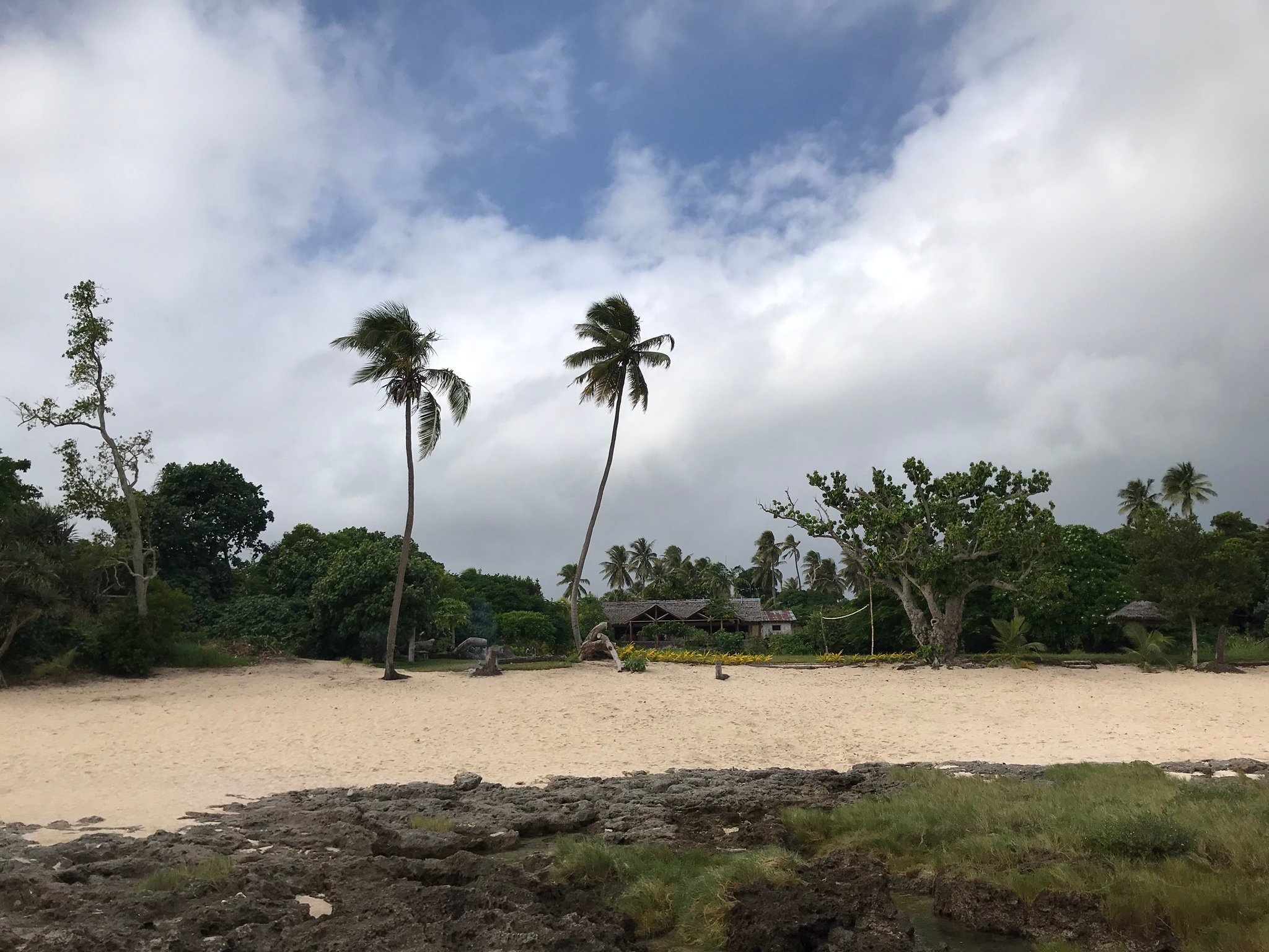 Apera Beach Front Bungalows-浴室