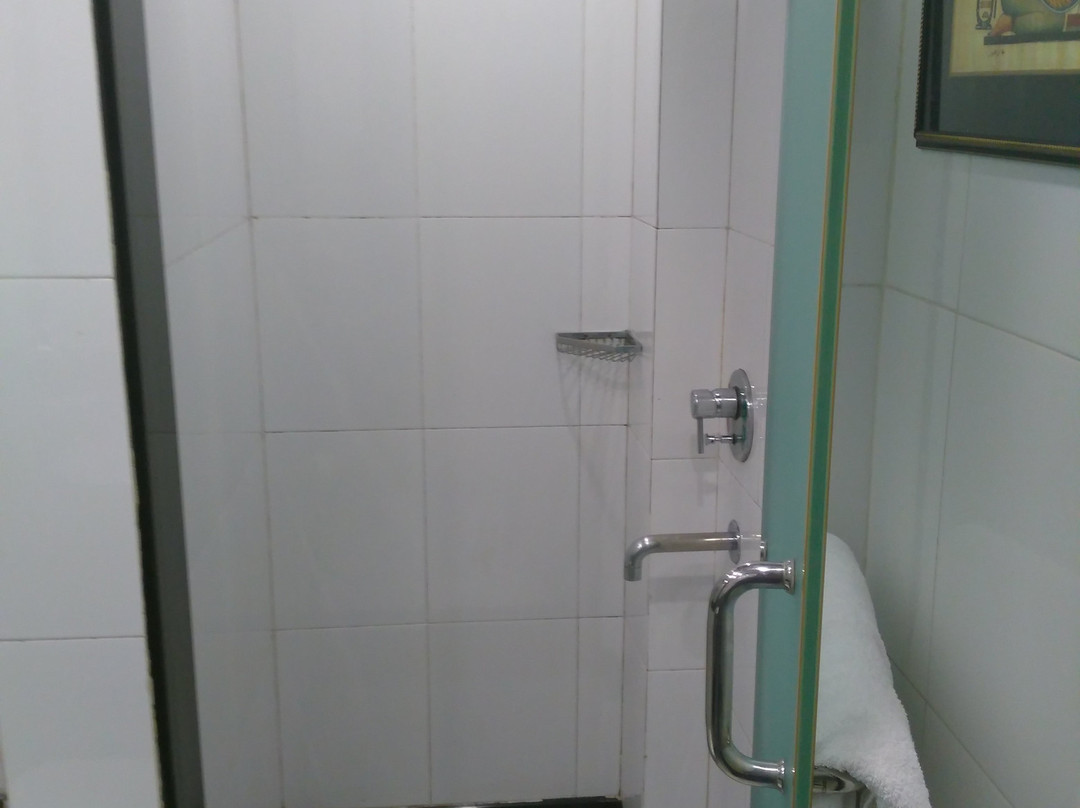 哈里瓦卡尔森乡村套房酒店主图