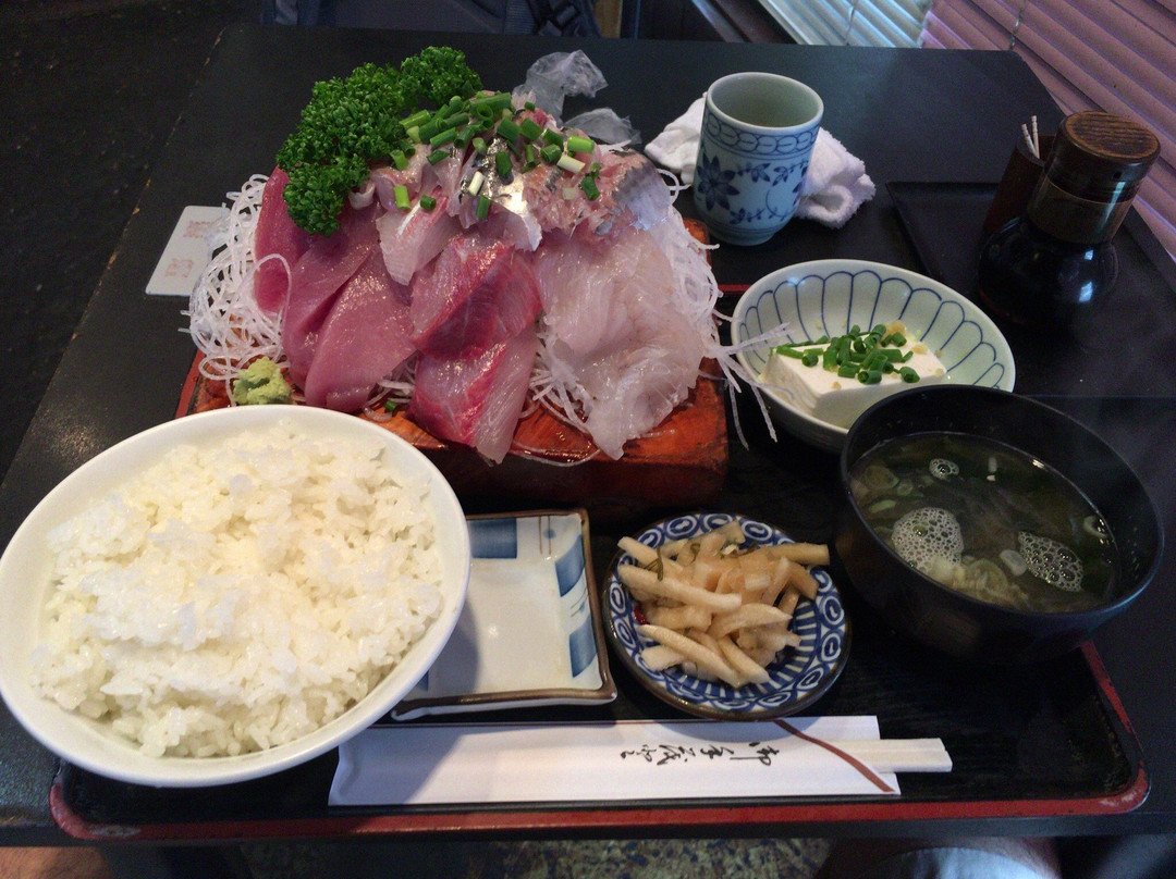 御食事処 とりいづか