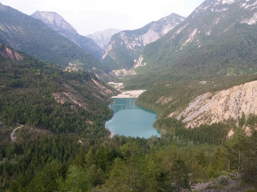 Lago del Vajont景点图片