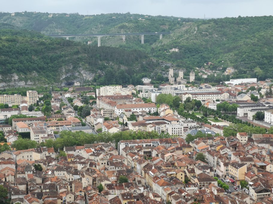 Mont Saint-Cyr-Cahors必去景点